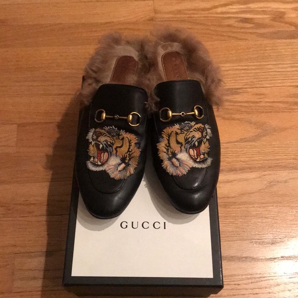 gucci slide fur
